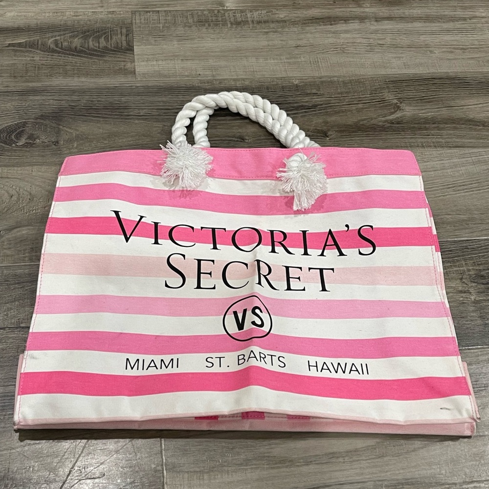 Victoria’s Secret hand bag